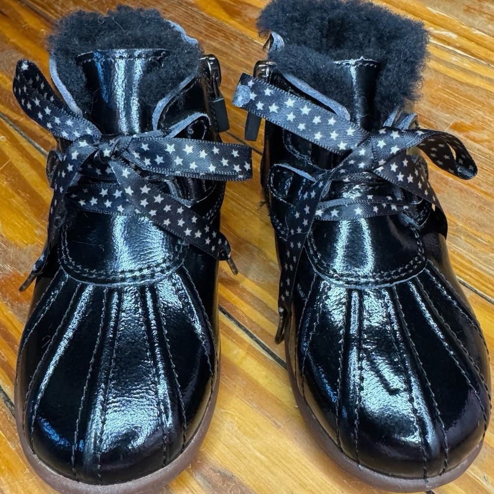 Ugg Payten‎ Stars Boots Size 7